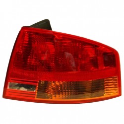 AUDI/AUDI A4CALAVERA AUDI A4 05-08 4P EXT R
